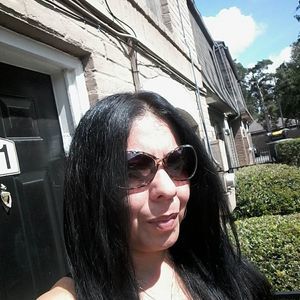 Meet your Posher, Reyna